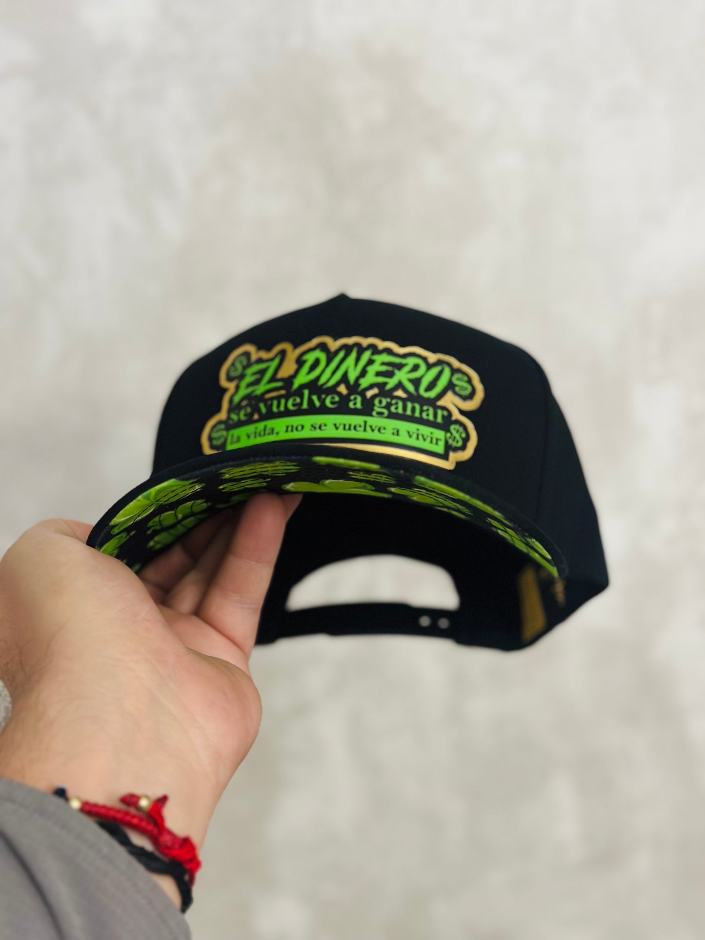 El Dinero Se Vuelve a Ganar y Vida Solo Hay una 🍀